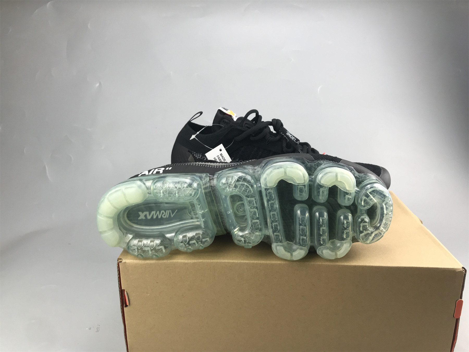 UA NIKE OFF-WHITE X AIR VAPORMAX 