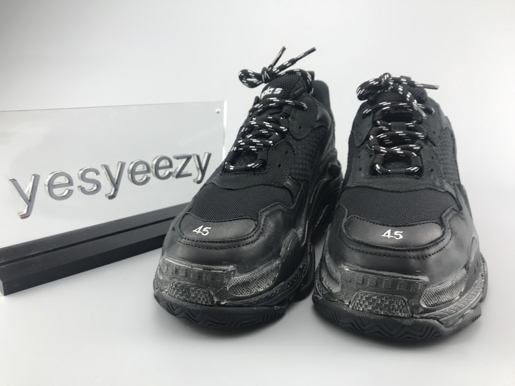 UA PARIS TRIPLE S "TRIPLE BLACK"