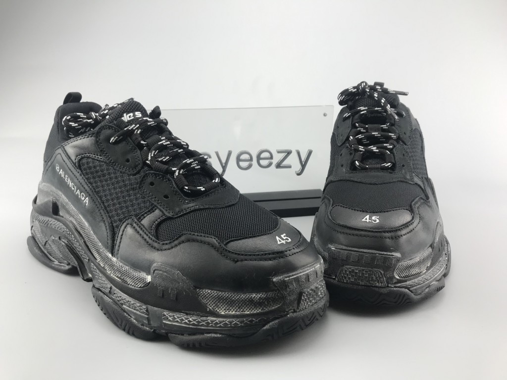 UA PARIS TRIPLE S "TRIPLE BLACK"