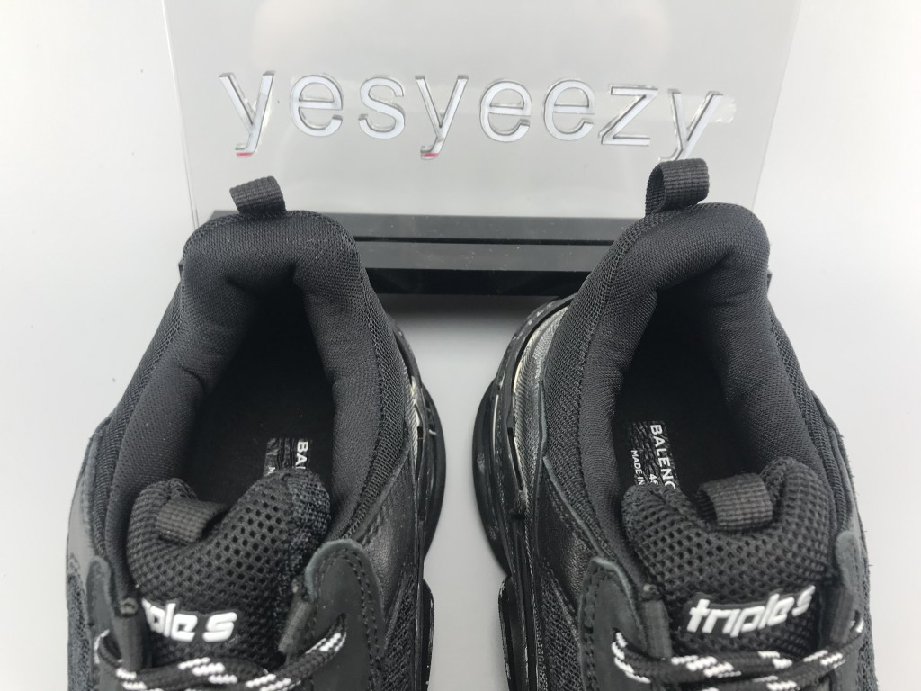 UA PARIS TRIPLE S "TRIPLE BLACK"