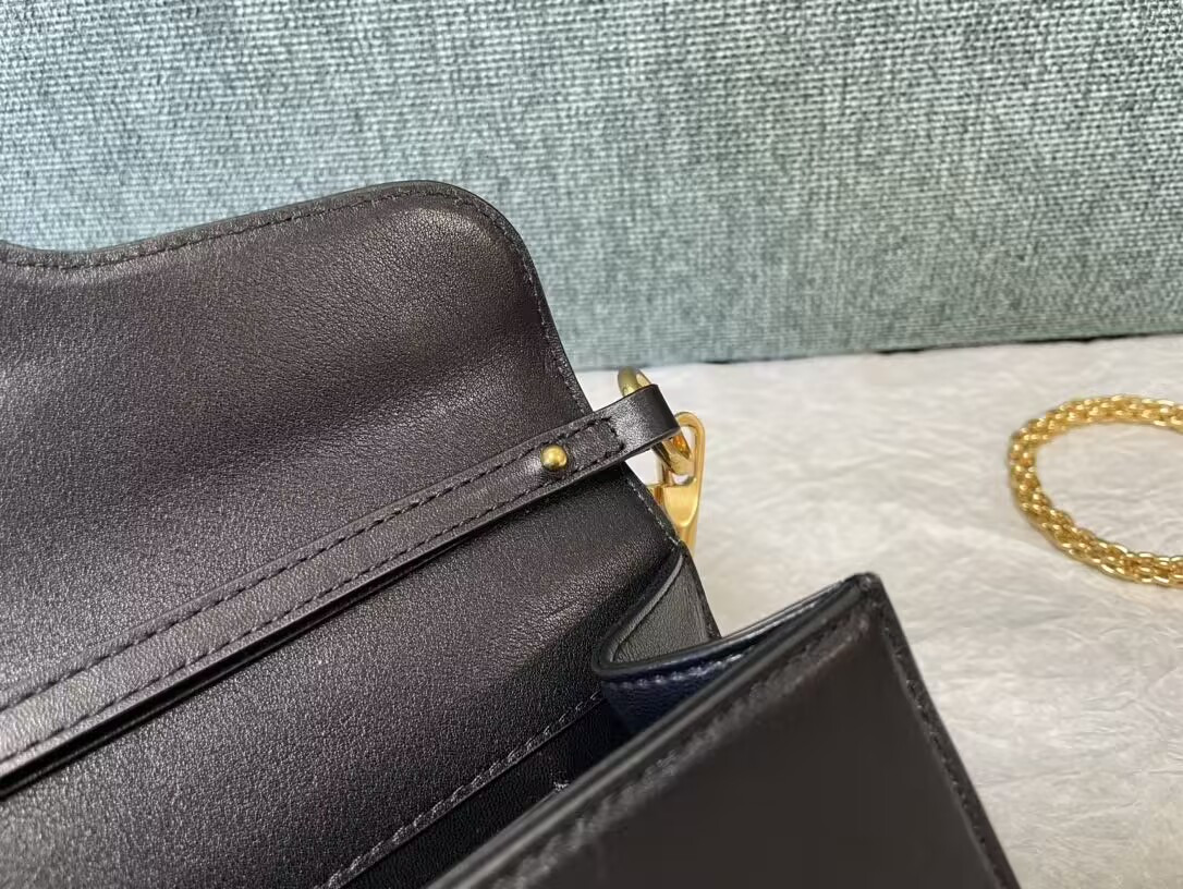 Valentino Garavani Locò Bag 27x13x6cm