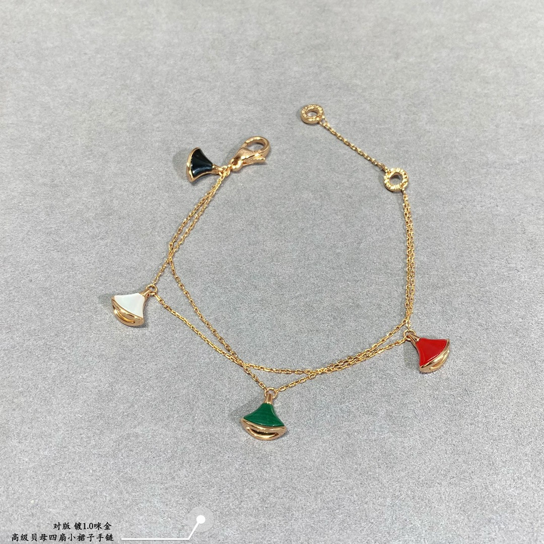 Bv1g*ai Four mini skirts Bracelet