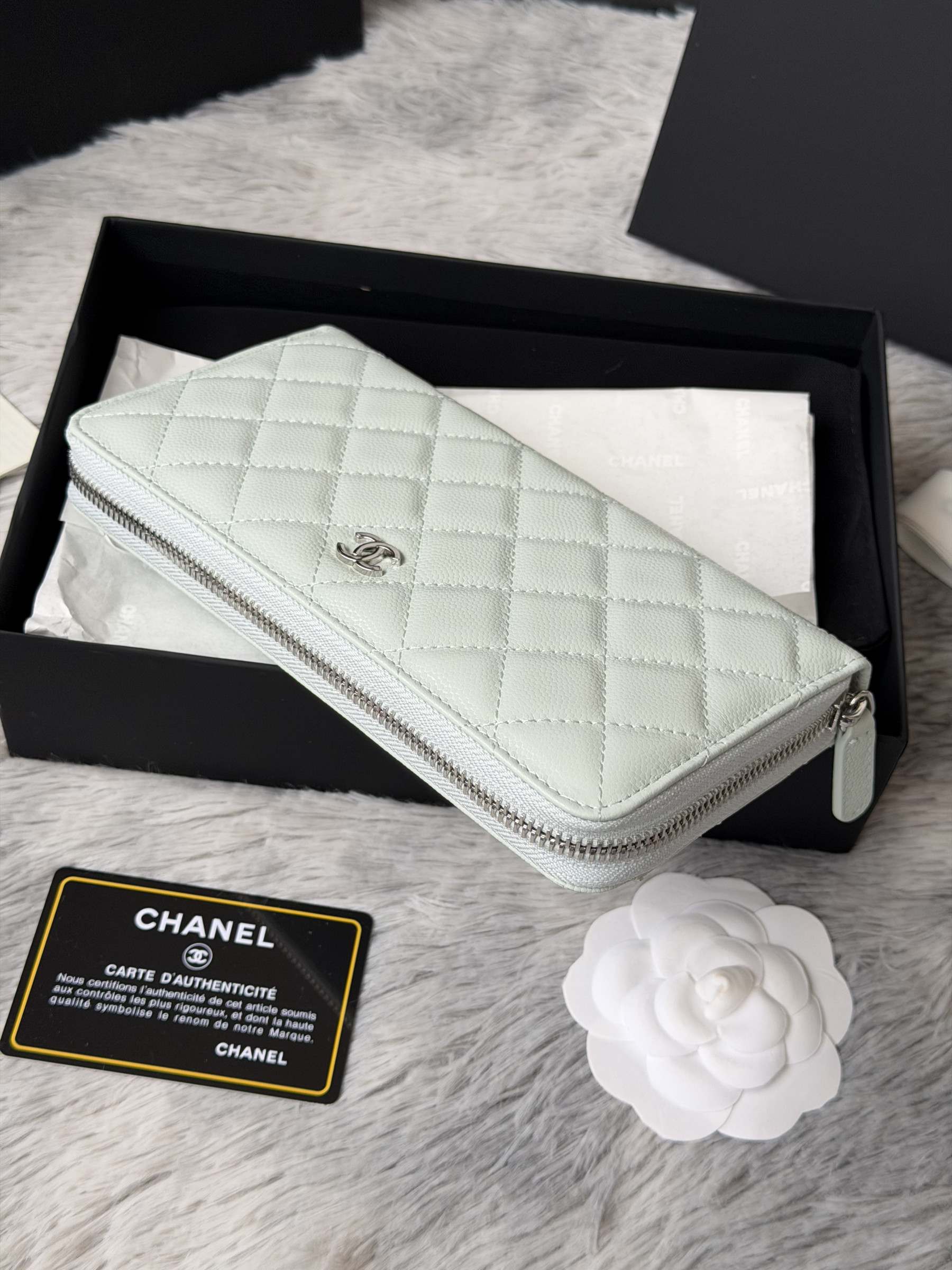 Ch**el zip around wallet 80758 10x19x3cm