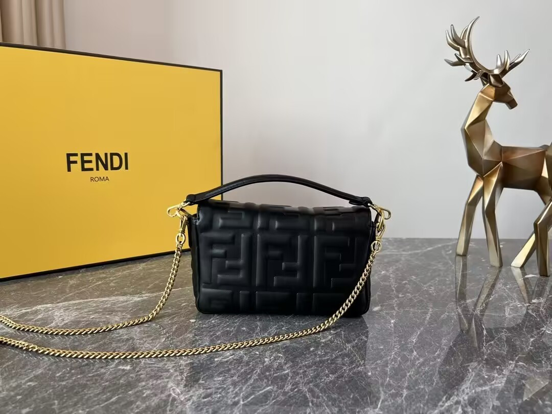 Fendi Baguette Mini Bag 19x4x10cm