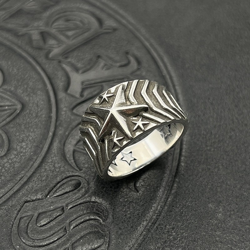 Ch*0me He**ts Wavy Star Ring