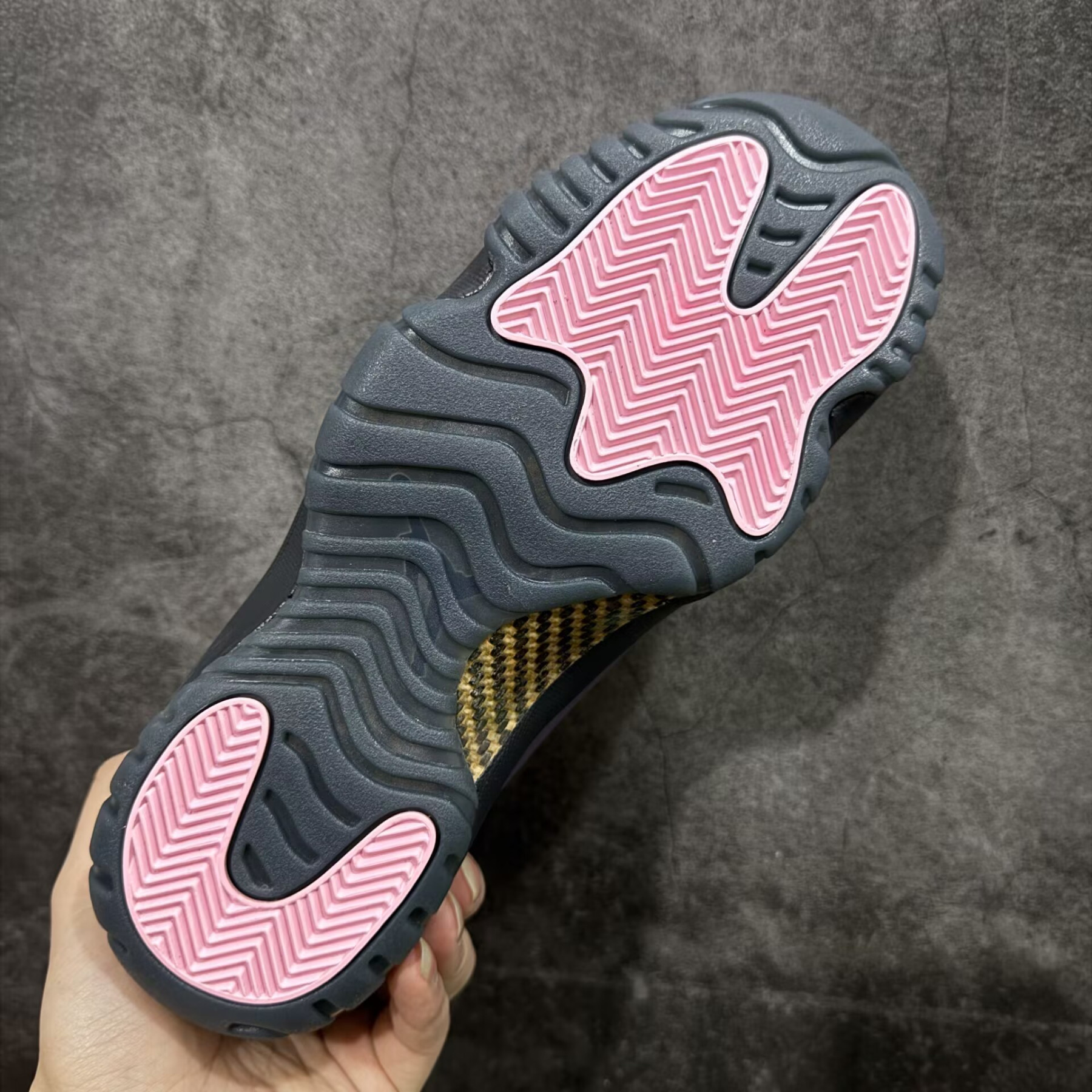 UA AIR Jordan 11 Retro 