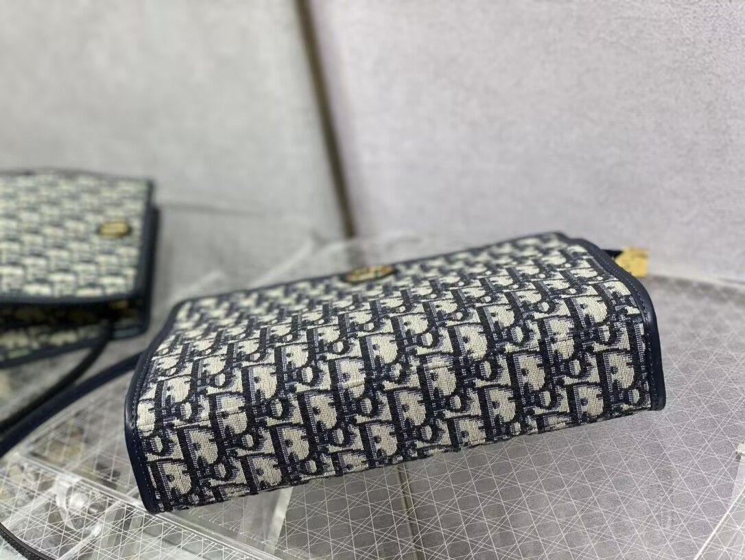 D10r 30 Montaigne Dea Pouch Blue D10r Oblique Jacquard 26x19.5x7cm