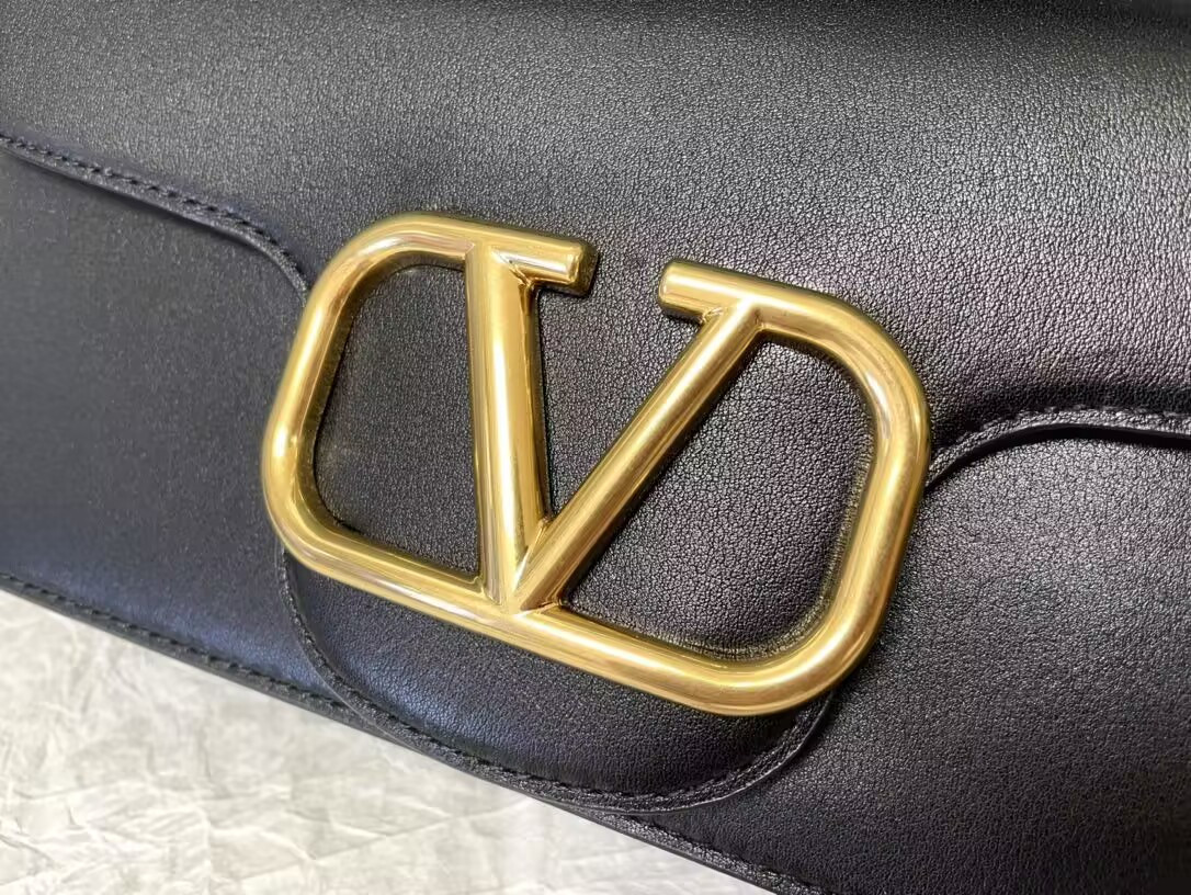 Valentino Garavani Locò Bag 27x13x6cm
