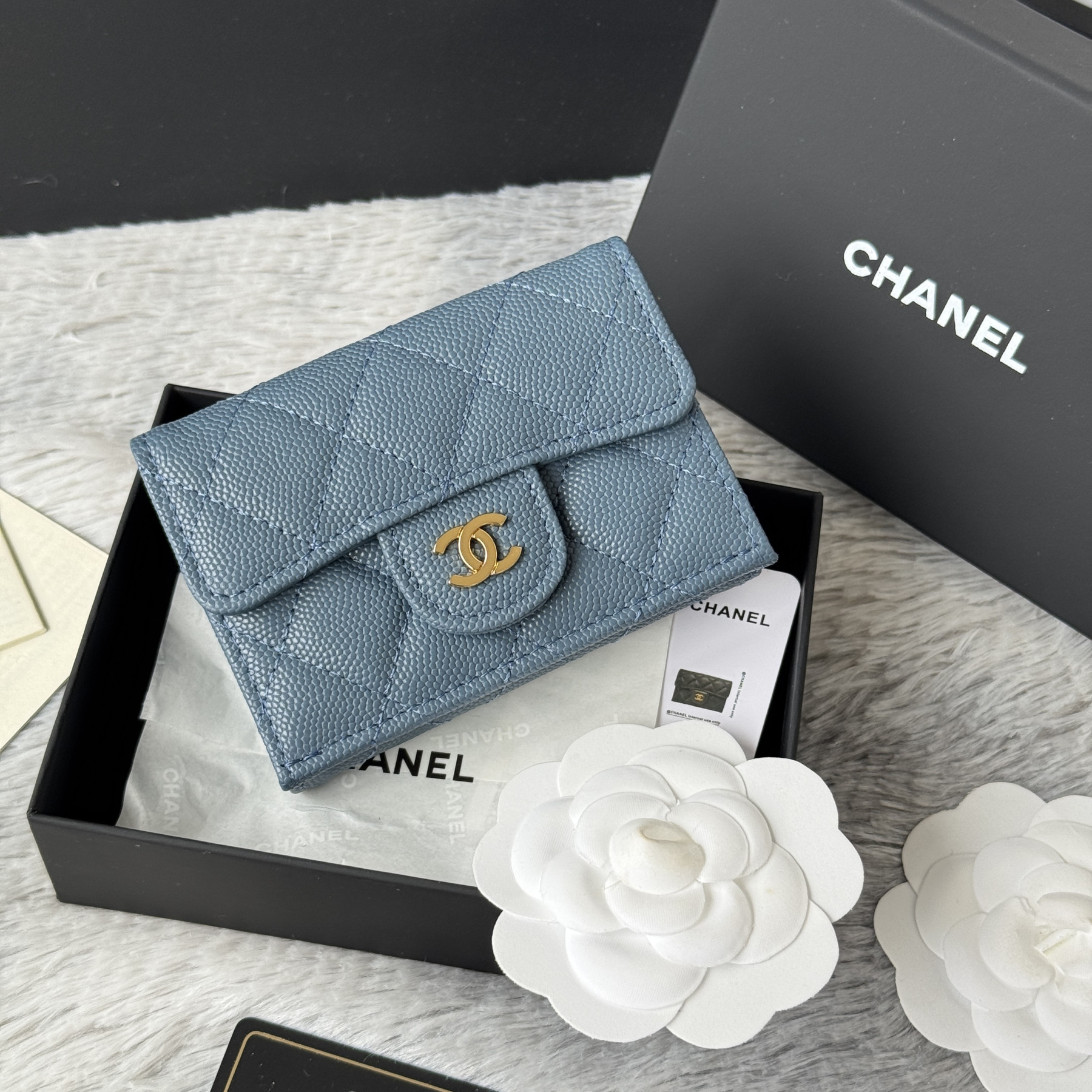 Ch**el card holder 10.5x7.5x3cm