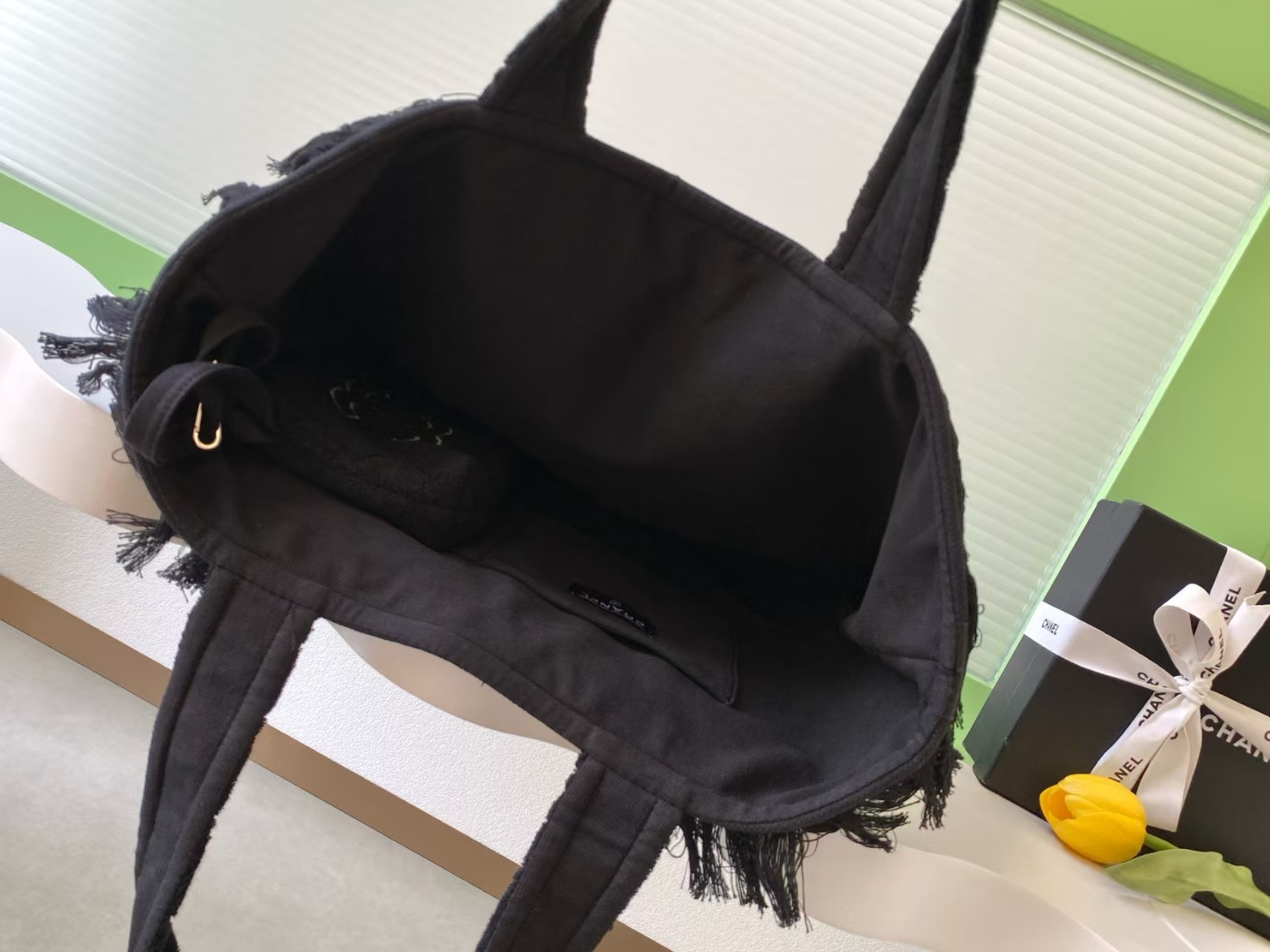 Ch**el Coco Beach Tote Bag 38x58x20cm Small Bag size 22x19cm