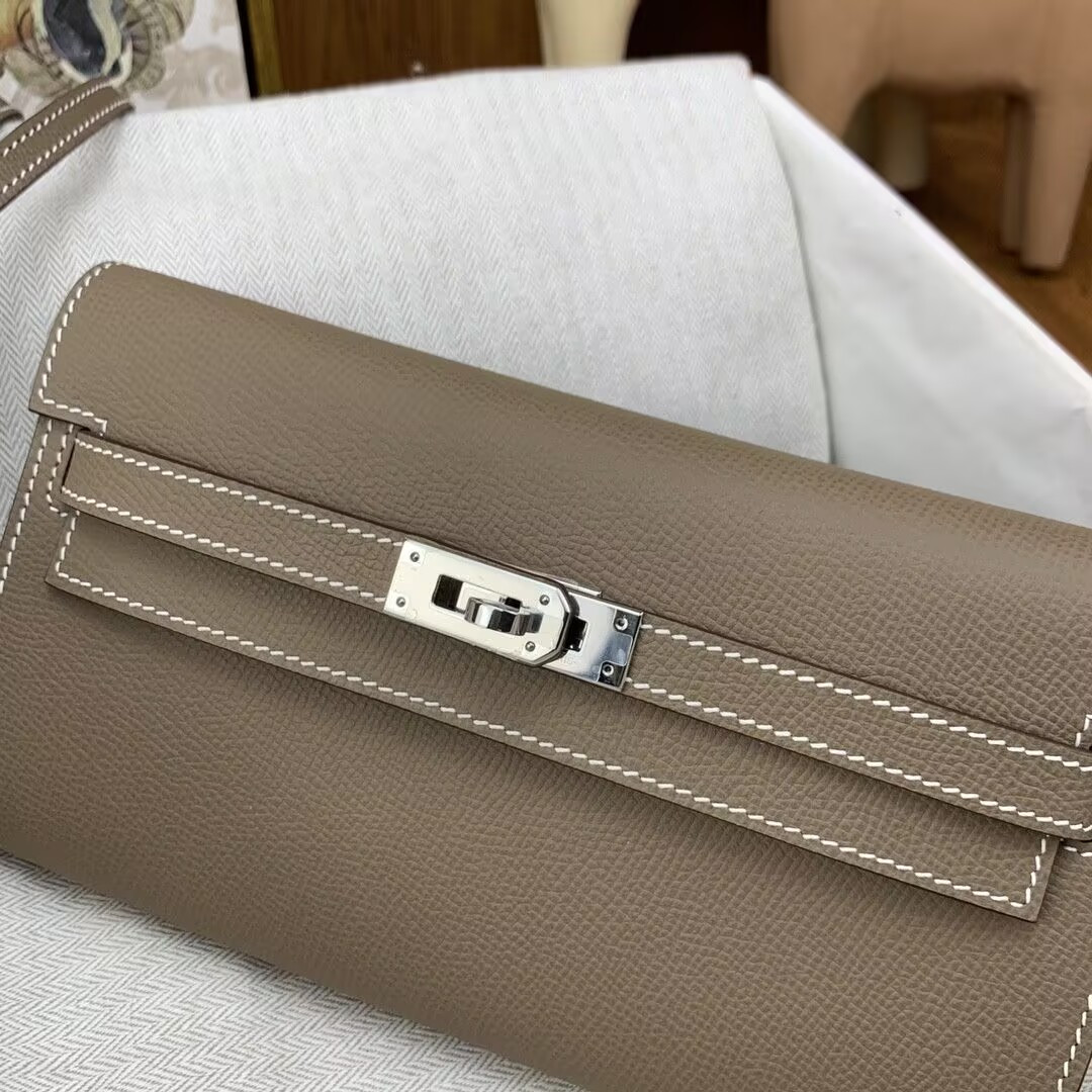 H**me5 Kelly Classique To Go wallet