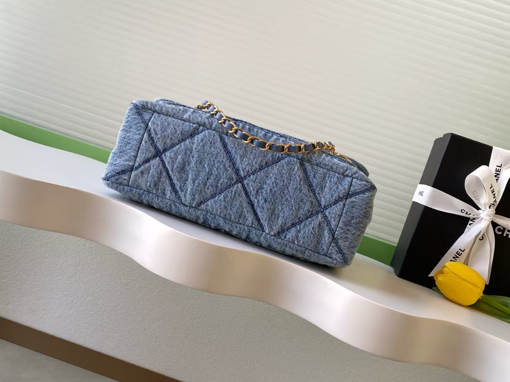 Ch**el Flap Bag 28x18x10cm