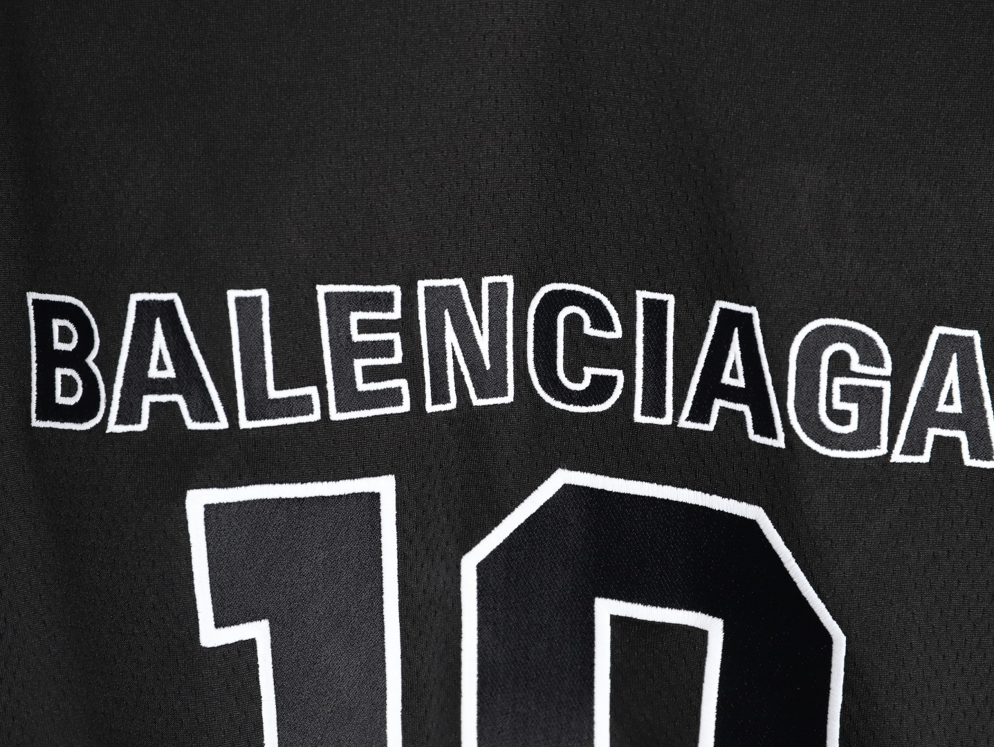Balenciaga Long-sleeved T-shirt