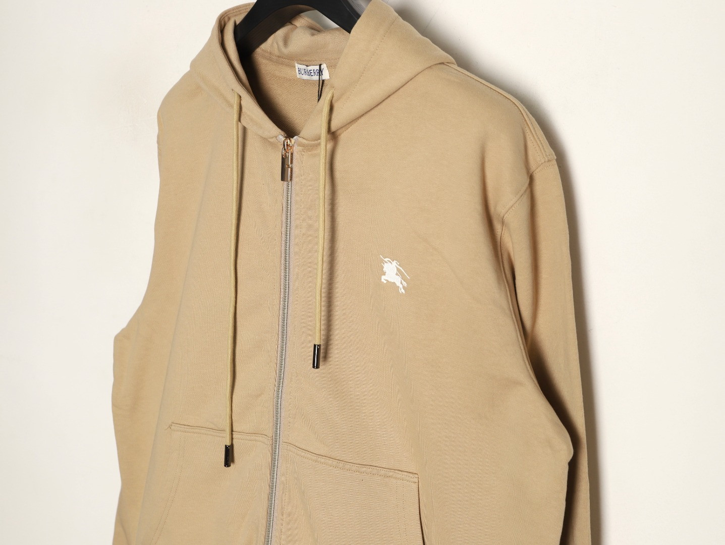 Bv*b*rry 25Fw Coats Suit