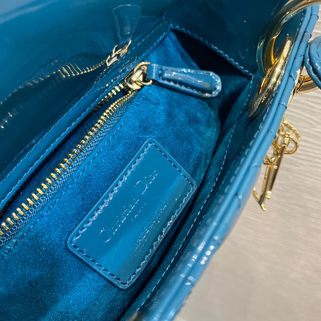 Mini Lady D10r Bag 6.5 x 6 x 3 inches