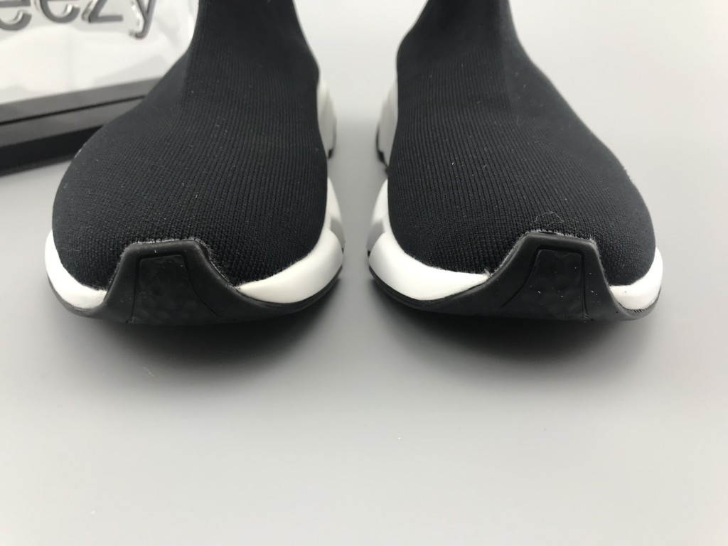 UA SPEED TRAINERS BLACK WHITE BLACK