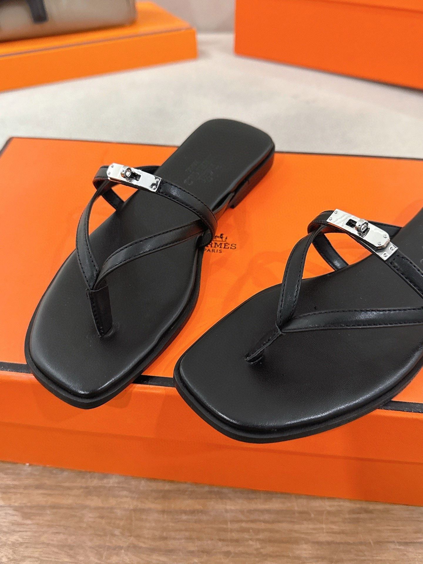 UA Hermès Miss Sandals