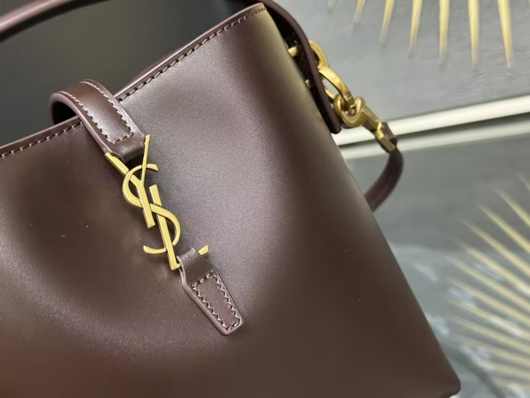 Y51 LE 37 Mini (Shiny Leather) 15x13x6cm