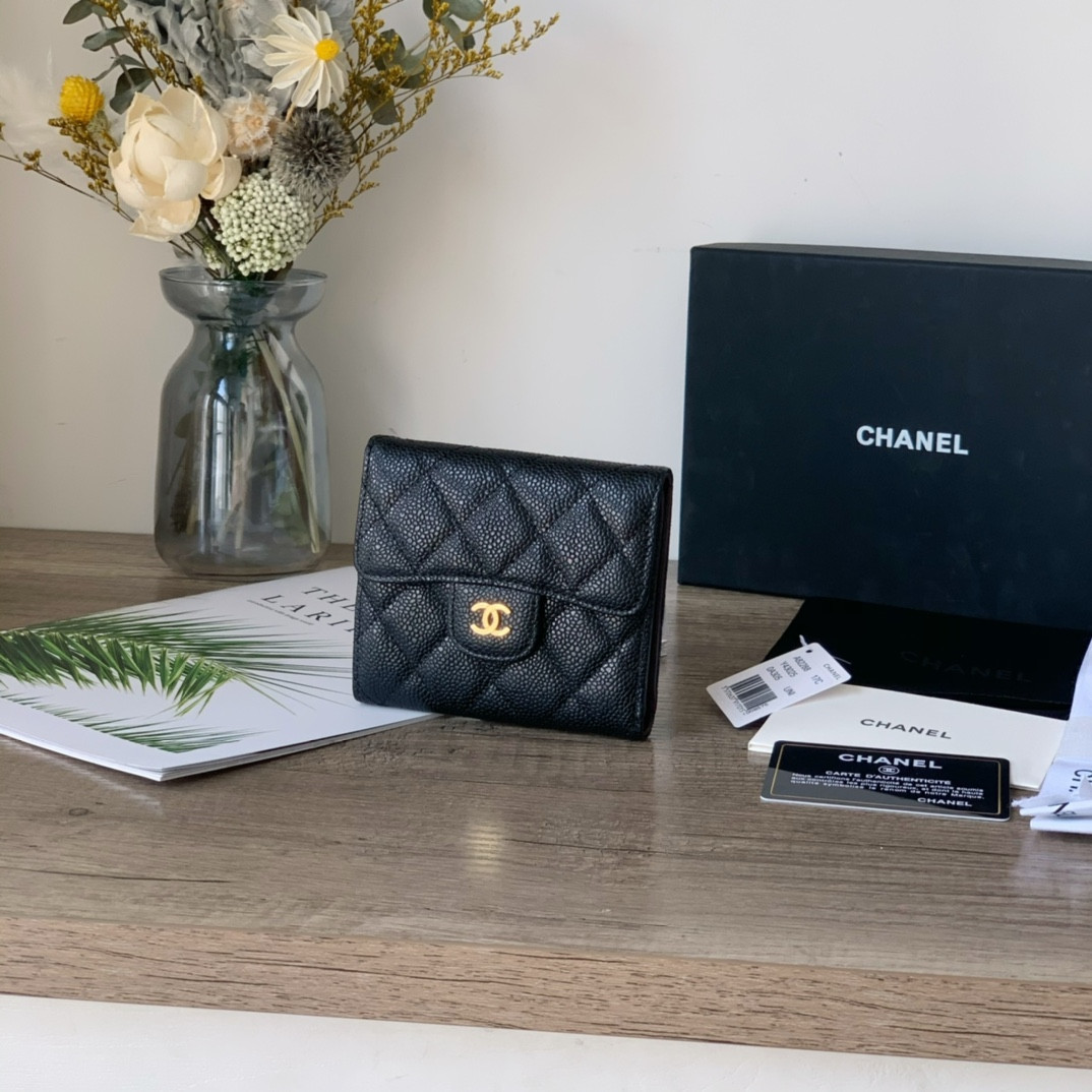 Ch**el wallet 10.5x11.5x3cm