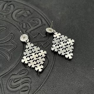 Ch*0me He**ts Large D1am0nd-shaped Cross Chain Earrings