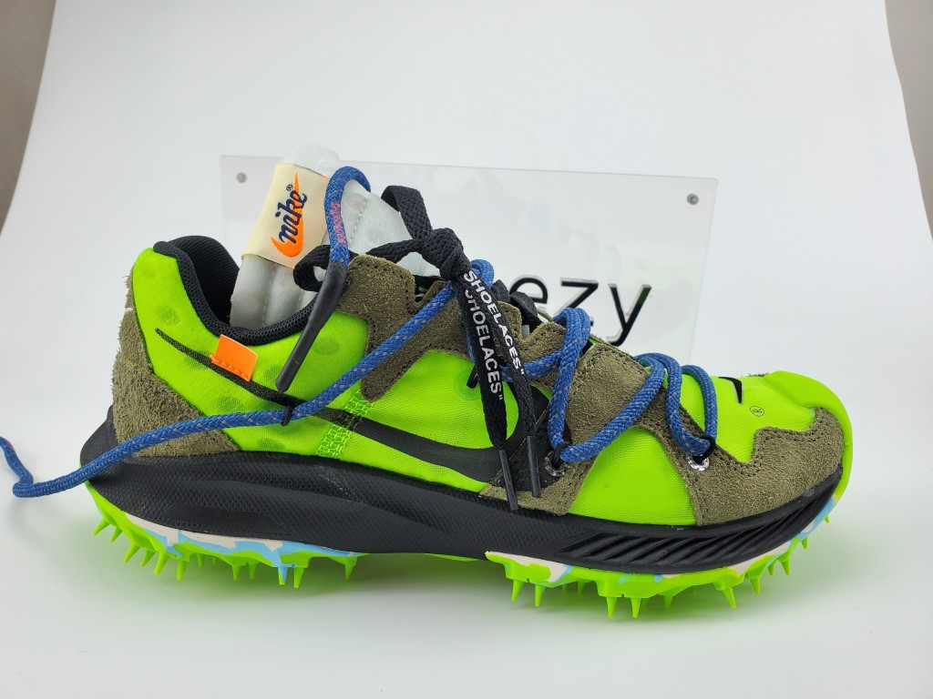 UA NIKE WMNS AIR ZOOM TERRA KIGER 5/OW "OFF WHITE"