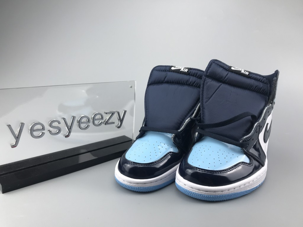 UA WMNS AIR JORDAN 1 RETRO HIGH OG 