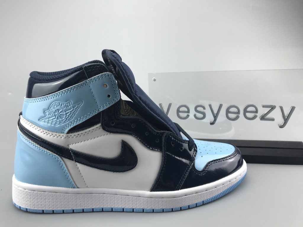 UA WMNS AIR JORDAN 1 RETRO HIGH OG 