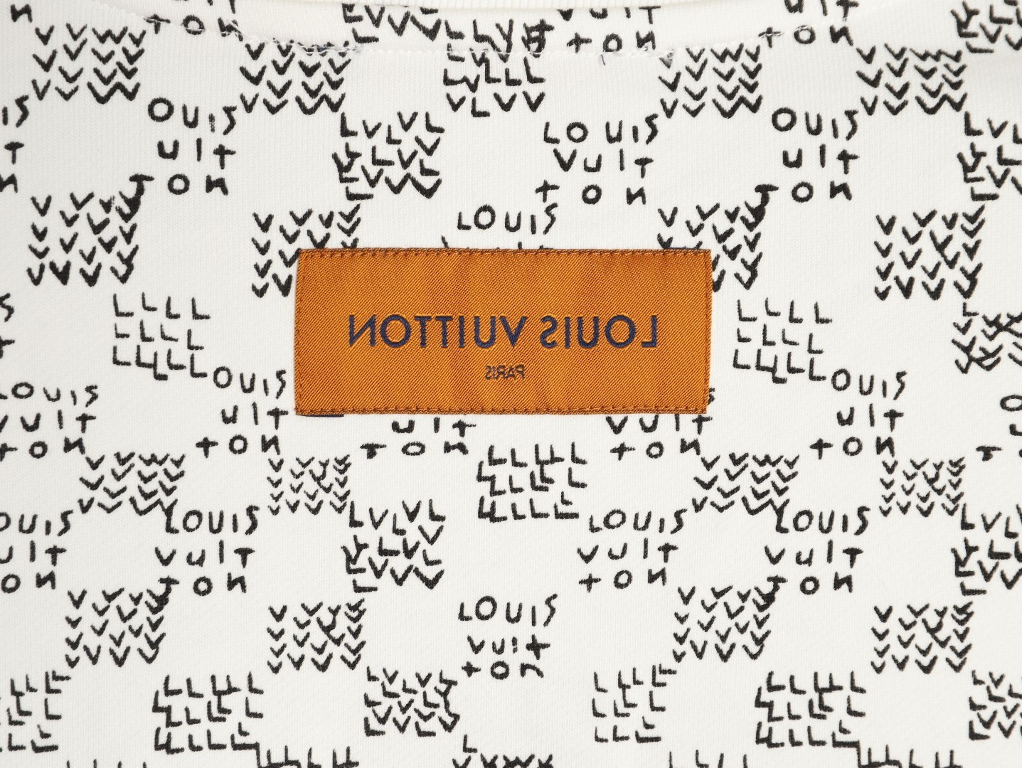 L0vis Vvtt0n 25Fw Hoodies