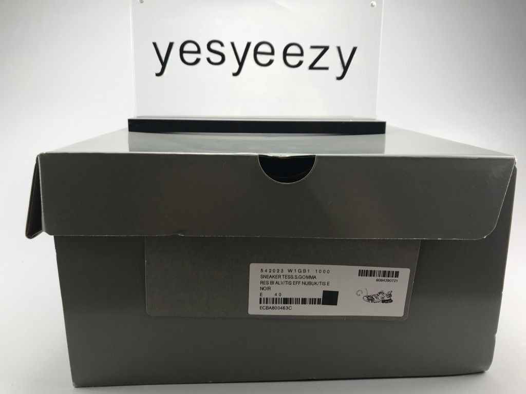 UA TRACK TRAINERS IN BLACK MESH AND NYLON LED SNEAKER