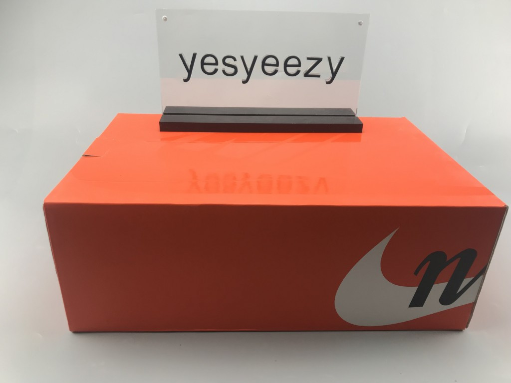 UA NIKE LDWAFFLE/SACAI BLACK ANTHRACITE