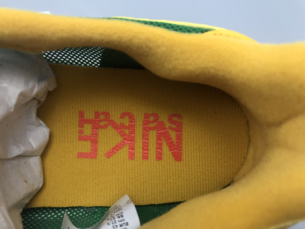 UA NIKE LDWAFFLE/SACAI GREEN PURPLE