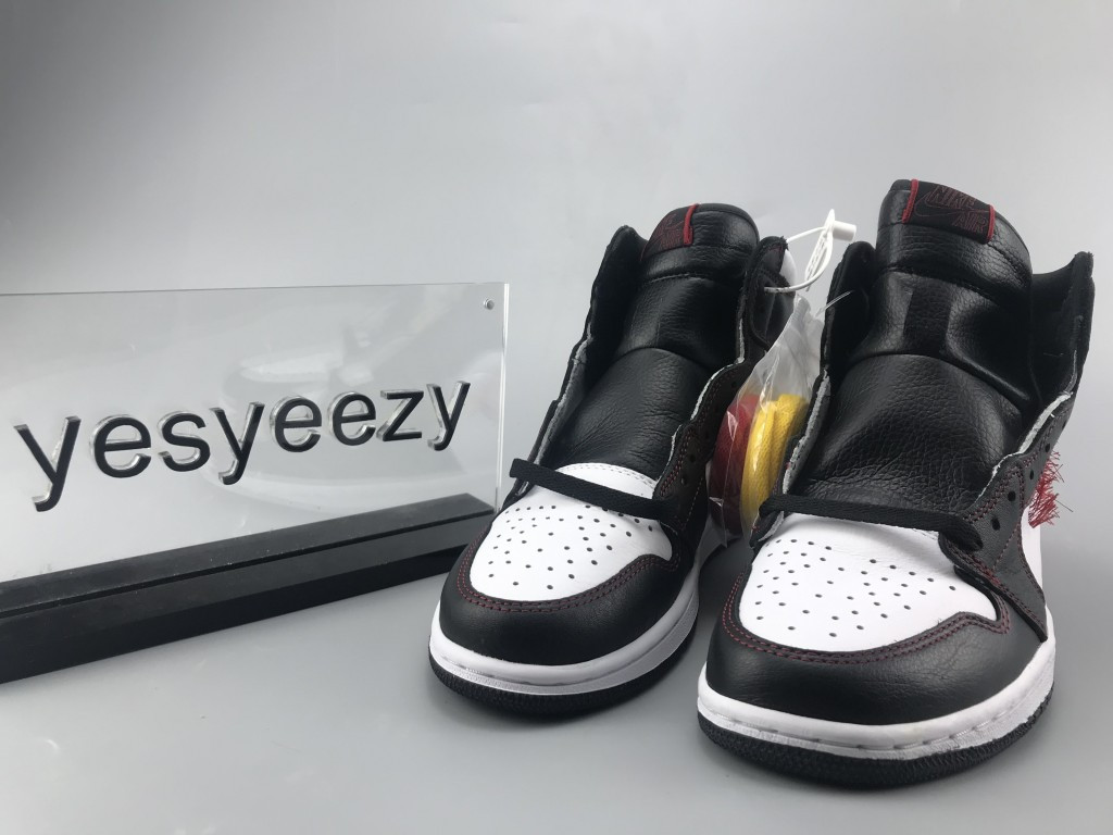 UA AIR JORDAN 1 RETRO HIGH OG 