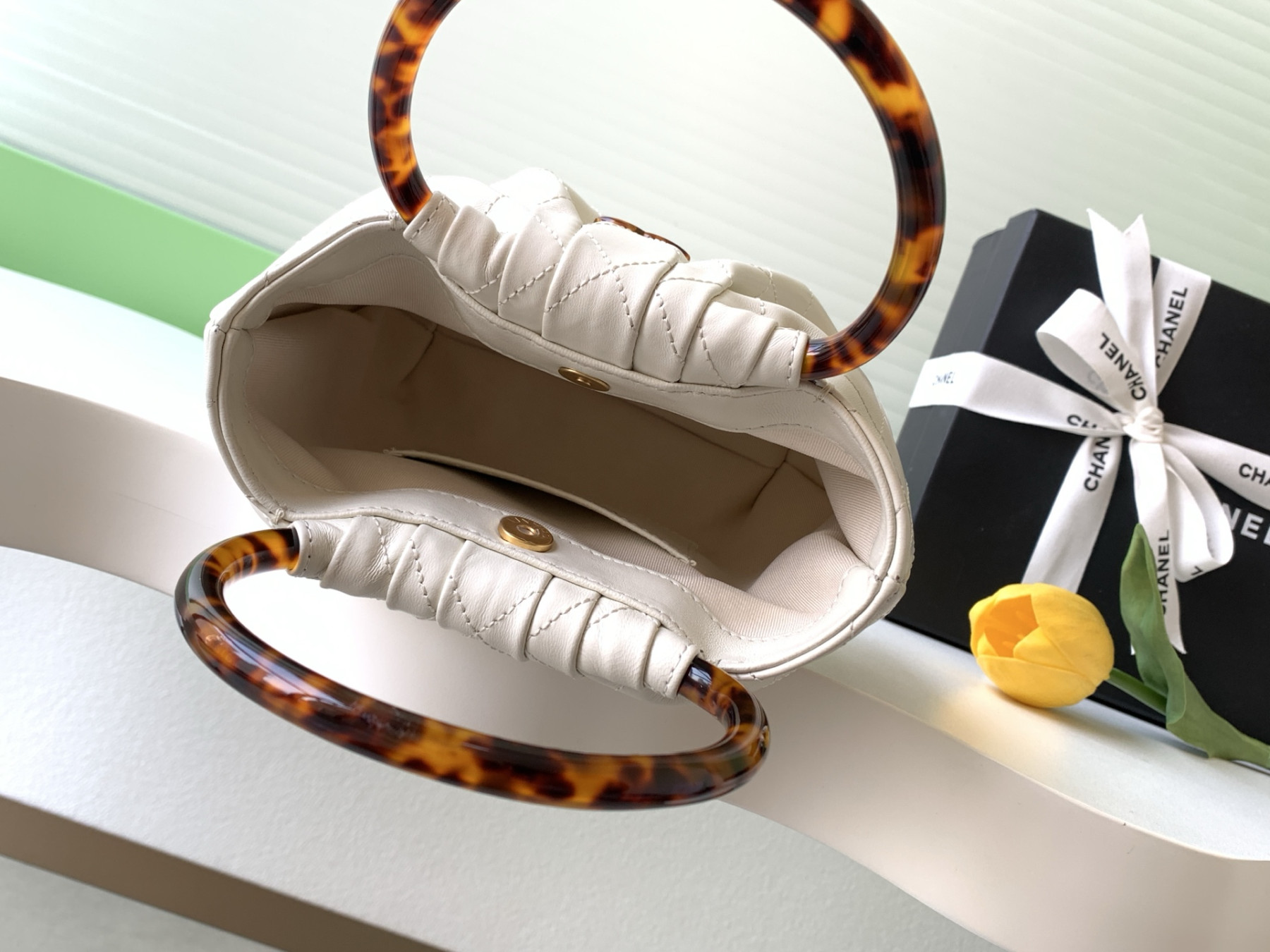 Chanel Pouch AS6022 16x26(included Handle height)x4.5cm