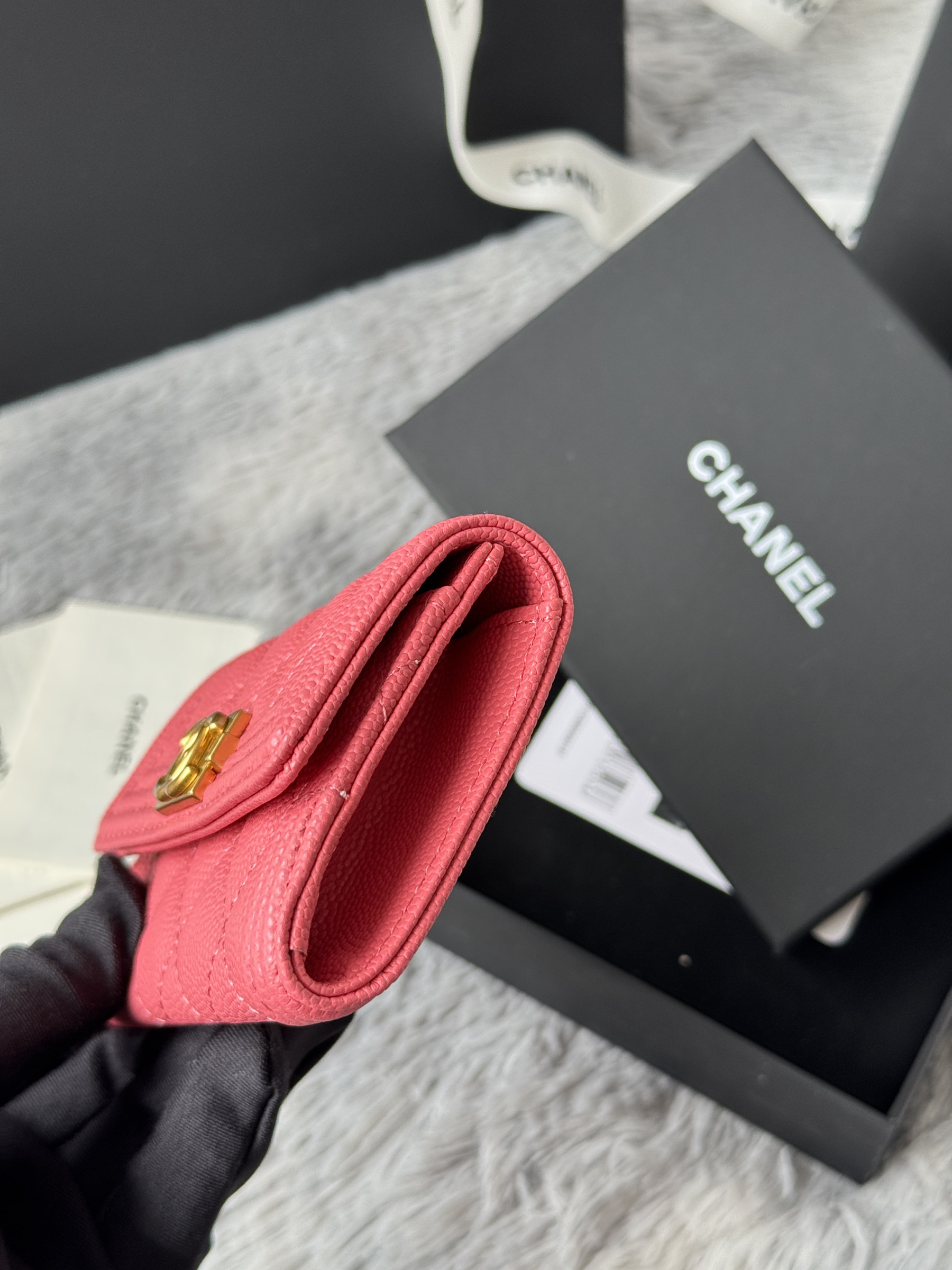 Ch**el boy Ch**el flap card holder a80603 7.5x11.3x2.1cm
