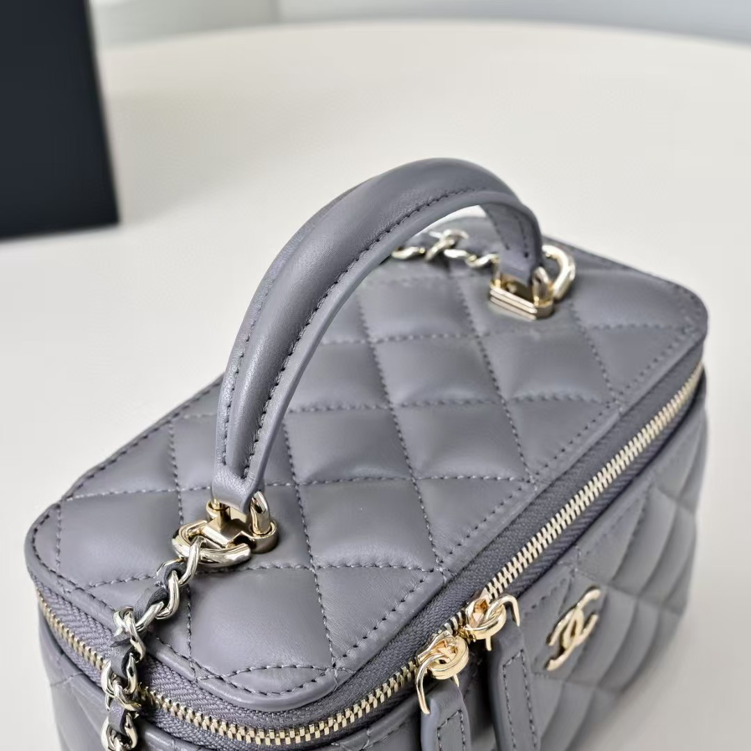 Ch**el Long Vanity with chain 16.5x10x8cm