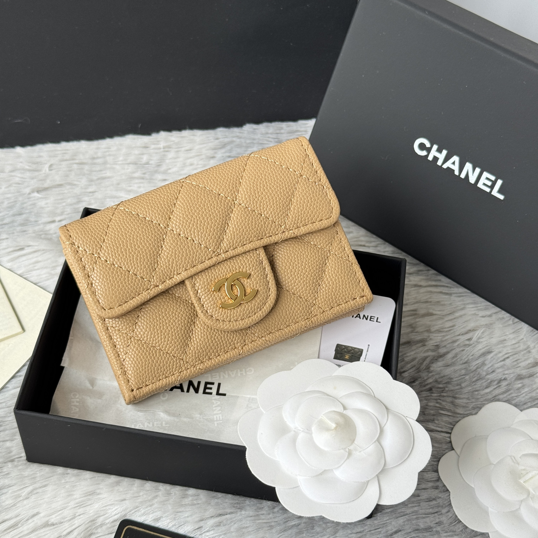 Ch**el card holder 10.5x7.5x3cm