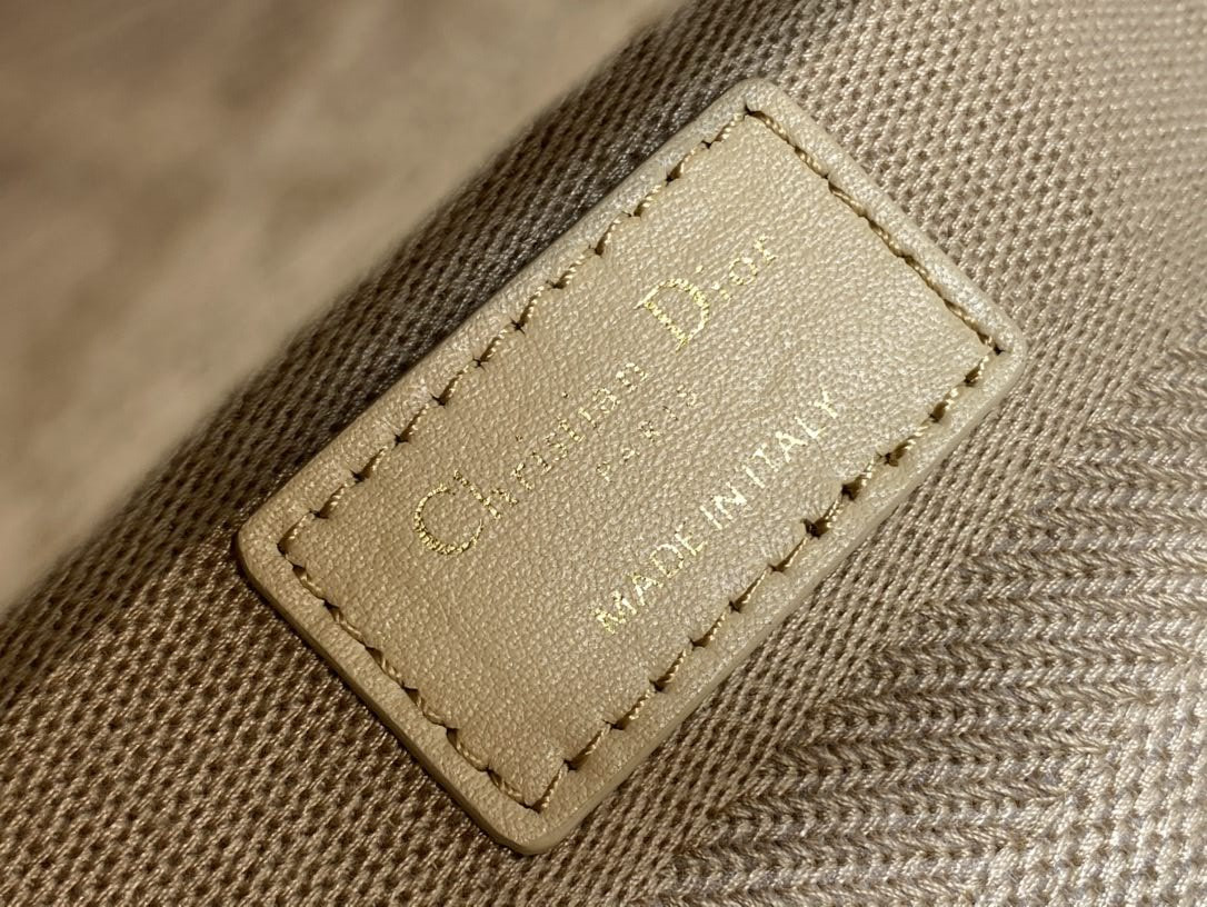 Dior Medium Lady D-Lite Bag 24x20x11cm