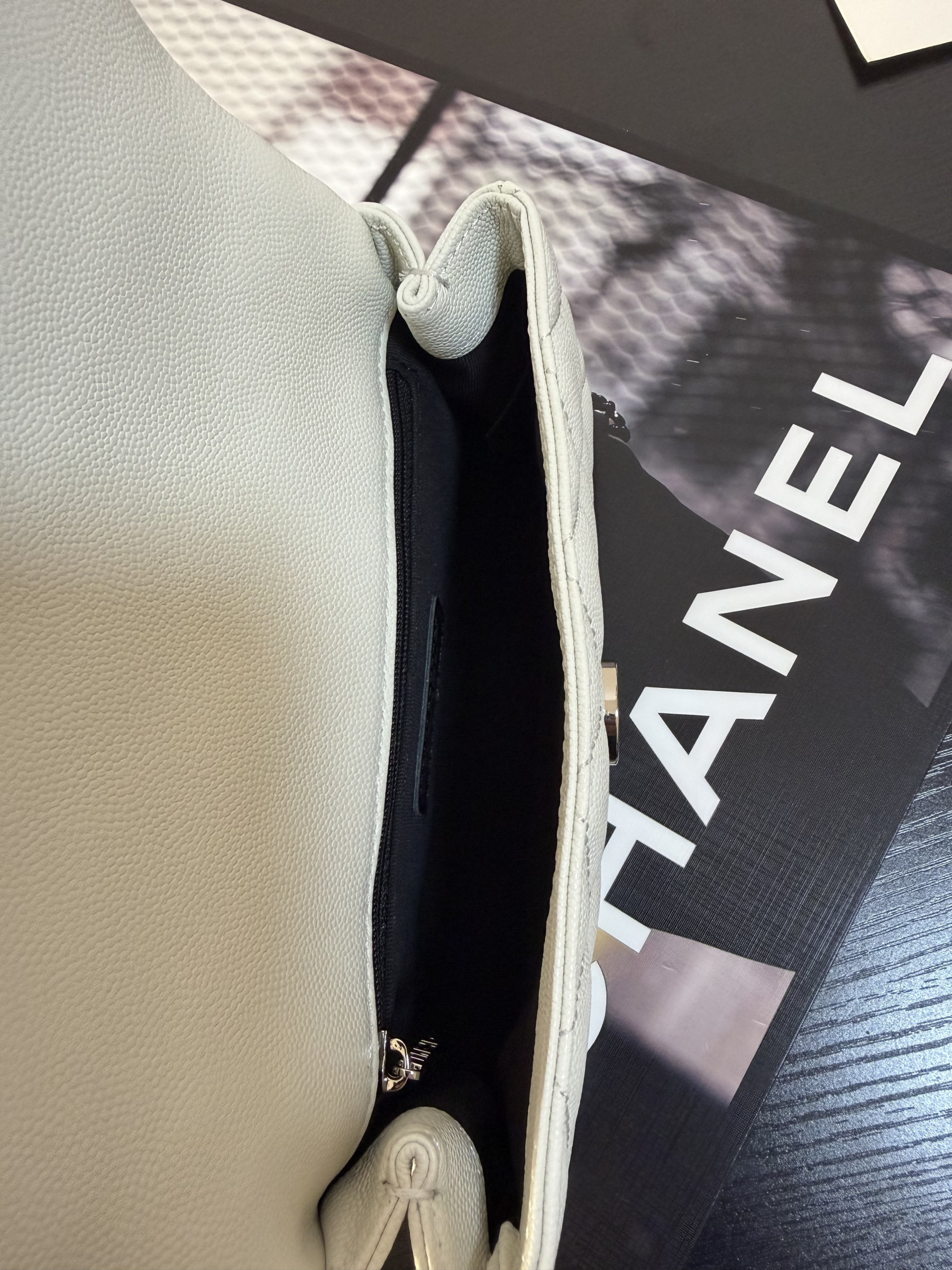 Ch**el flap bag as2302 20x12.5x6cm