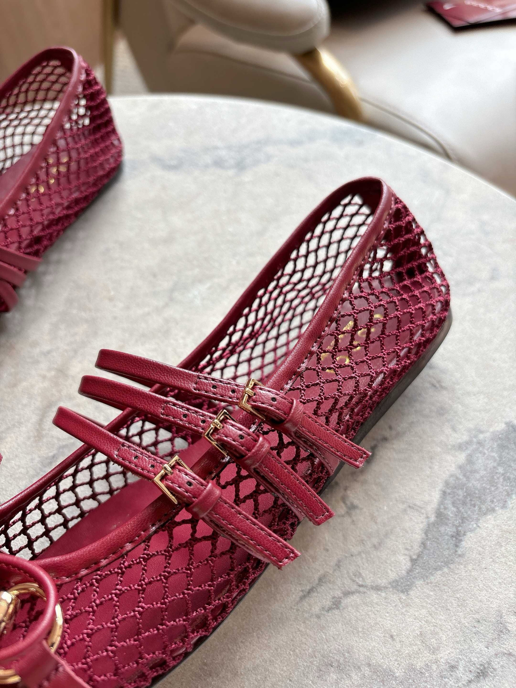 UA Gvc*1 Horsebit Ballerina Flat