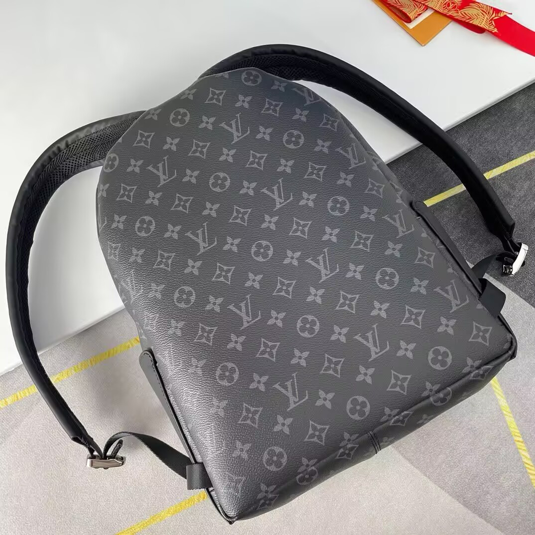 LV Discovery Backpack PM M46553 29x38x20cm