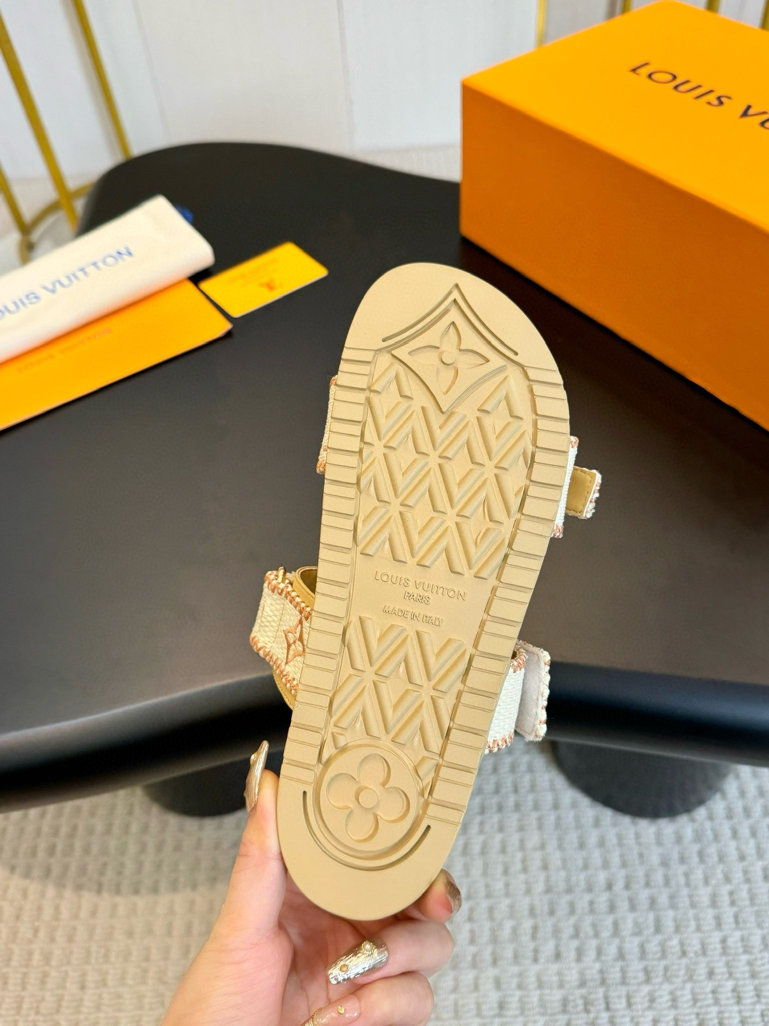 UA LV Bom Dia Flat Comfort Mule