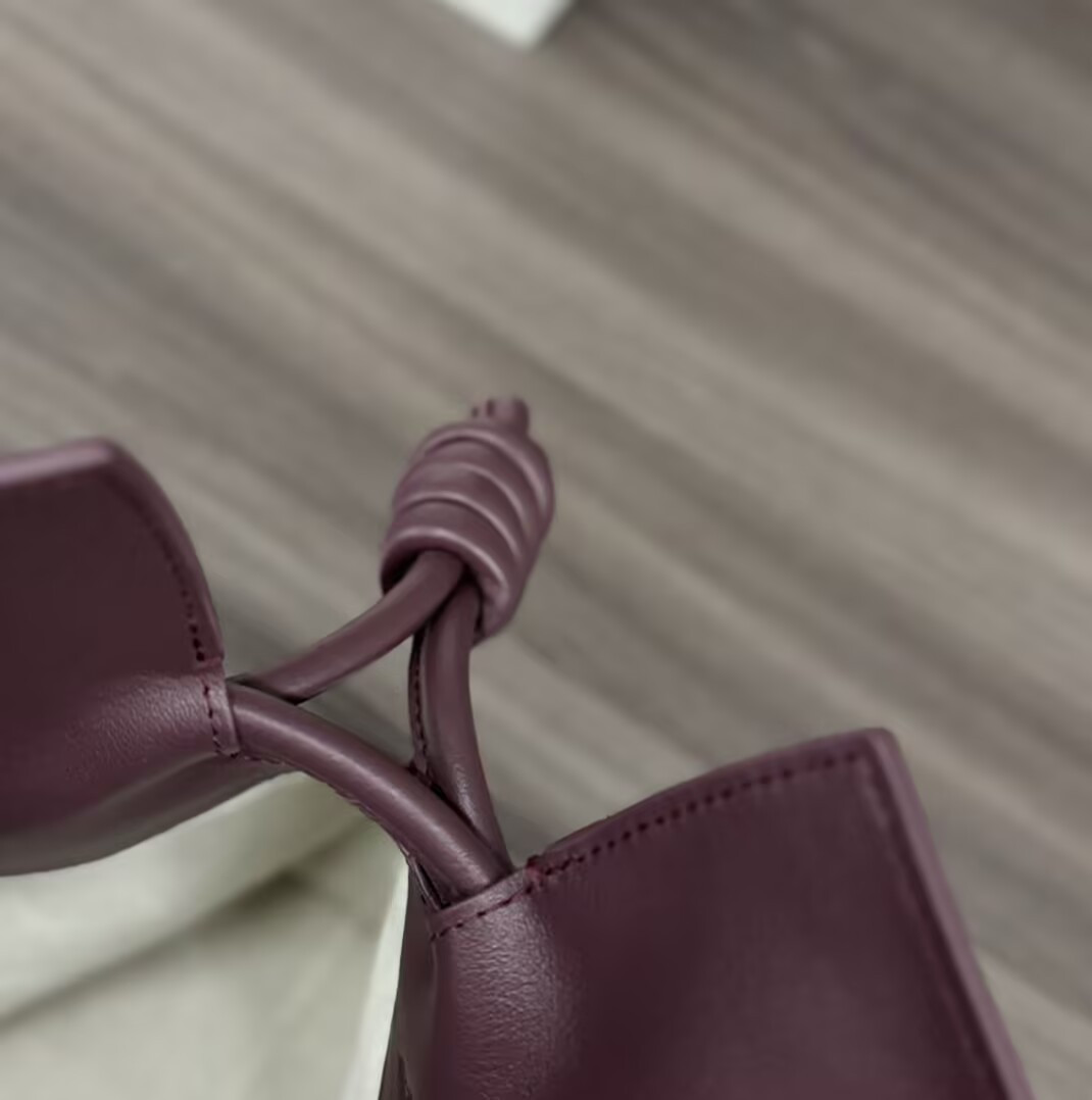 L0ew* Large Flamenco Clutch 29x38x14cm