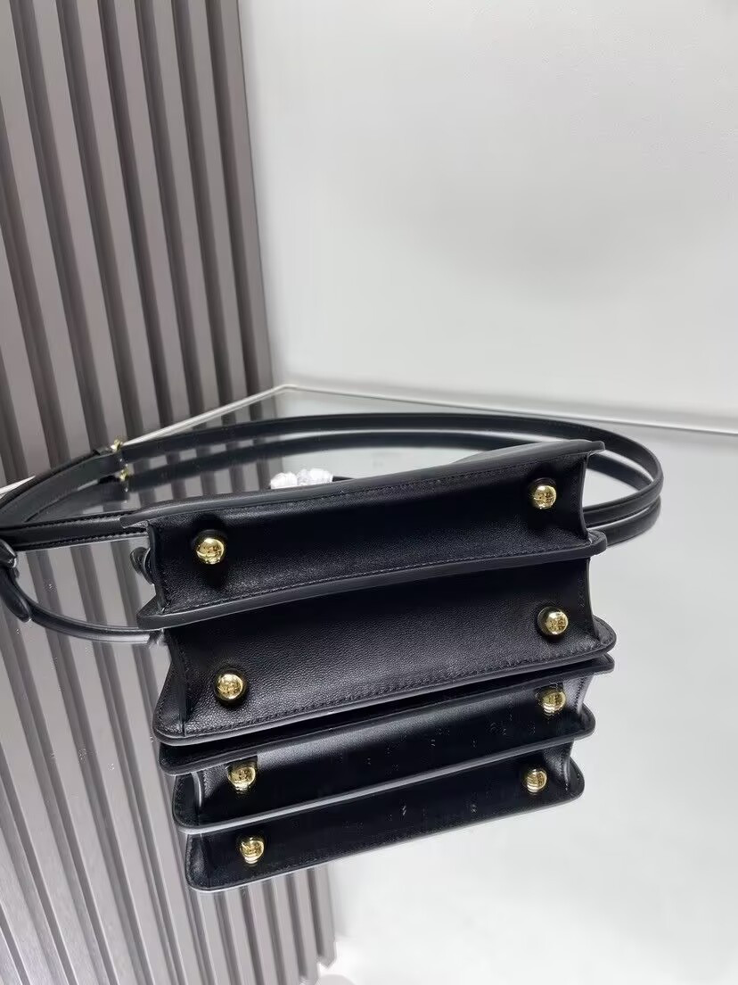 F**di Peekaboo ISeeU Petite 20x11x15.5cm