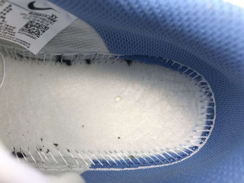 UA OFF WHITE X NIKE SB DUNK LOW "UNC"