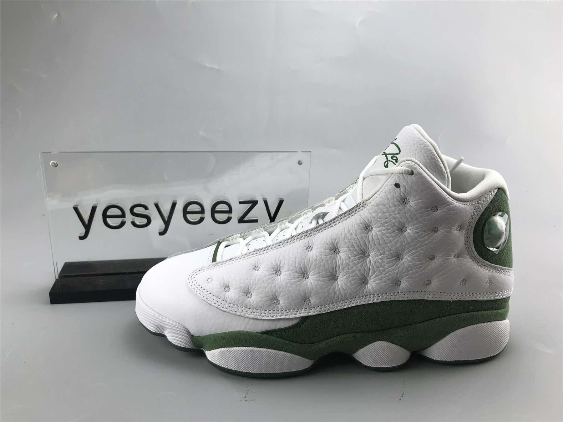 UA AIR JORDAN 13 RETRO 