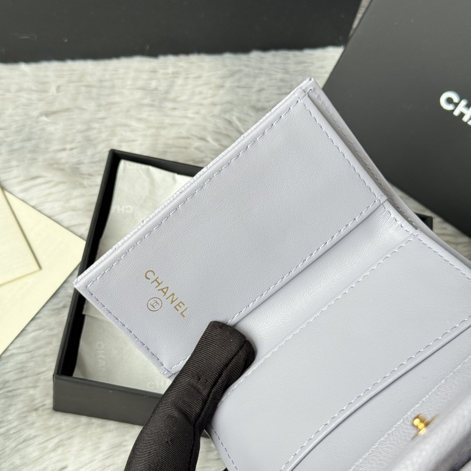 Ch**el card holder 10.5x7.5x3cm