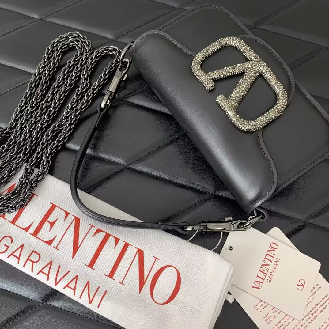 Valentino Garavani Locò Small Shoulder Bag 20x11x5cm