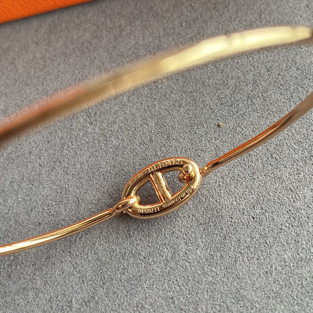 H**me5 thin tube D1am0nd pig nose Bracelet