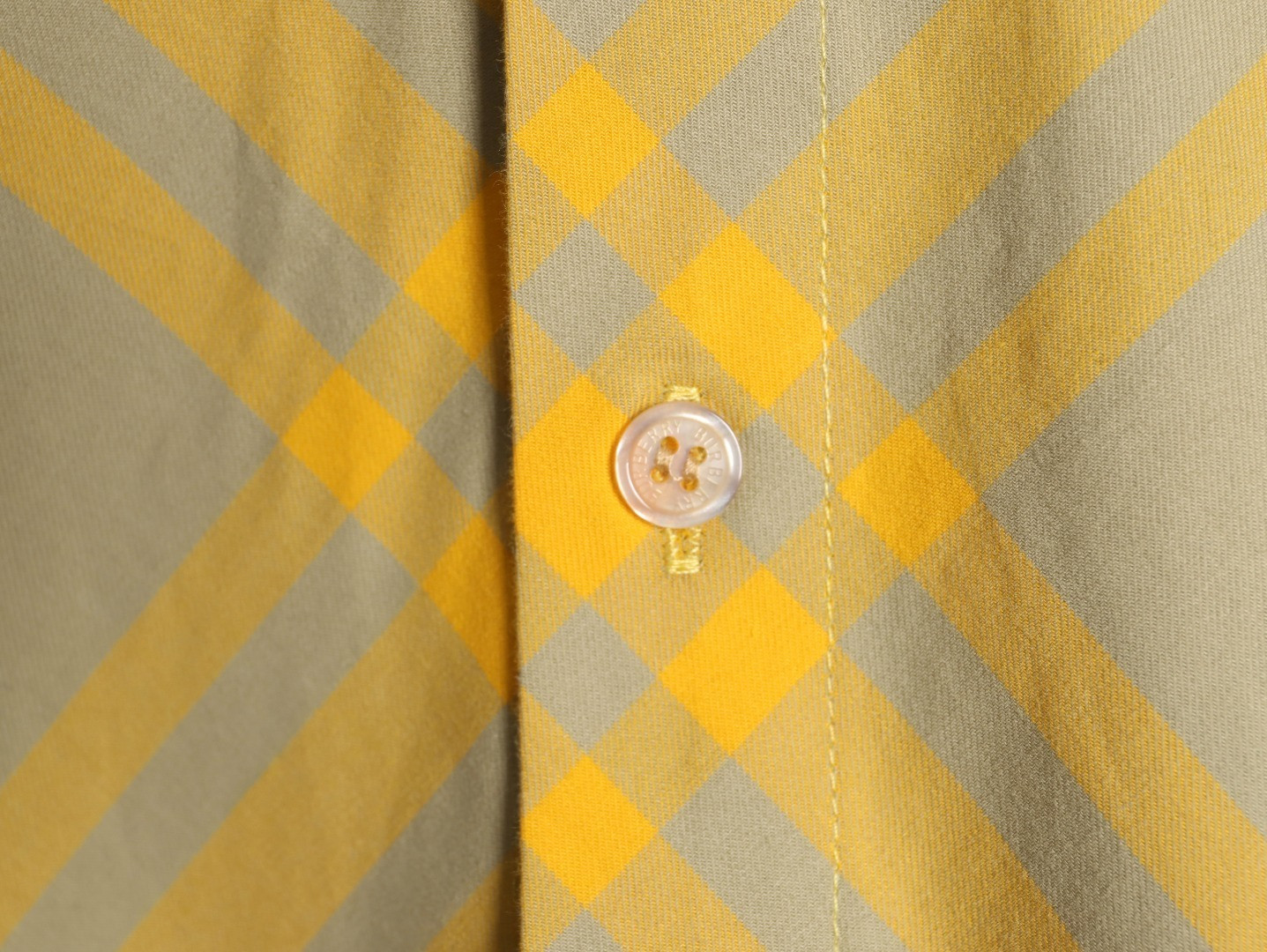 Bv*b*rry Long-sleeved Shirts