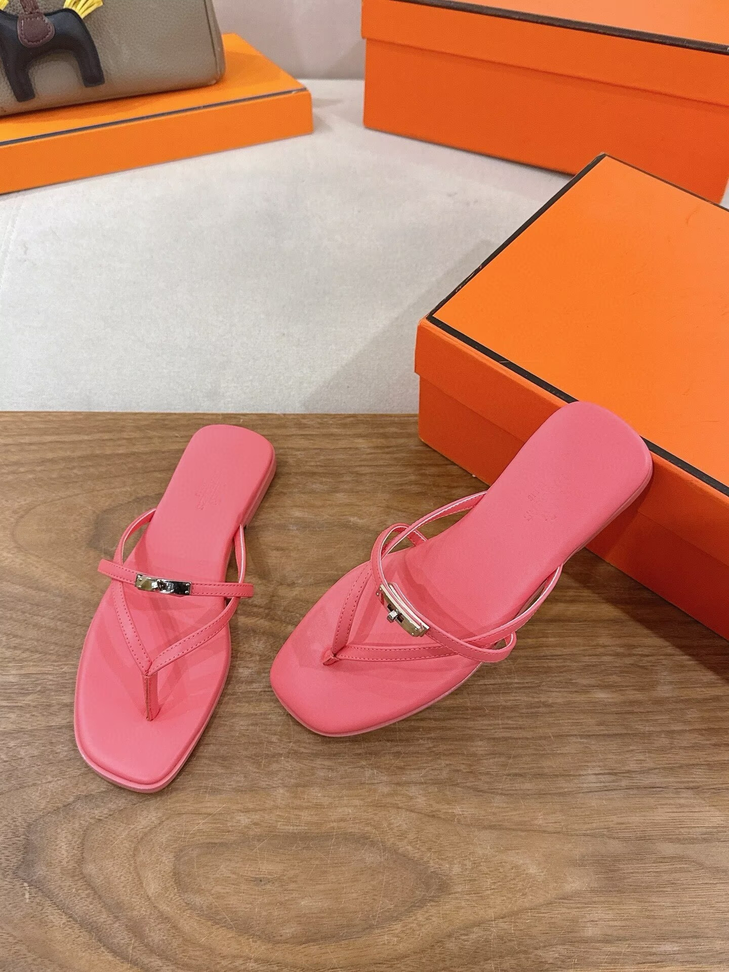 UA Hermès Miss Sandals